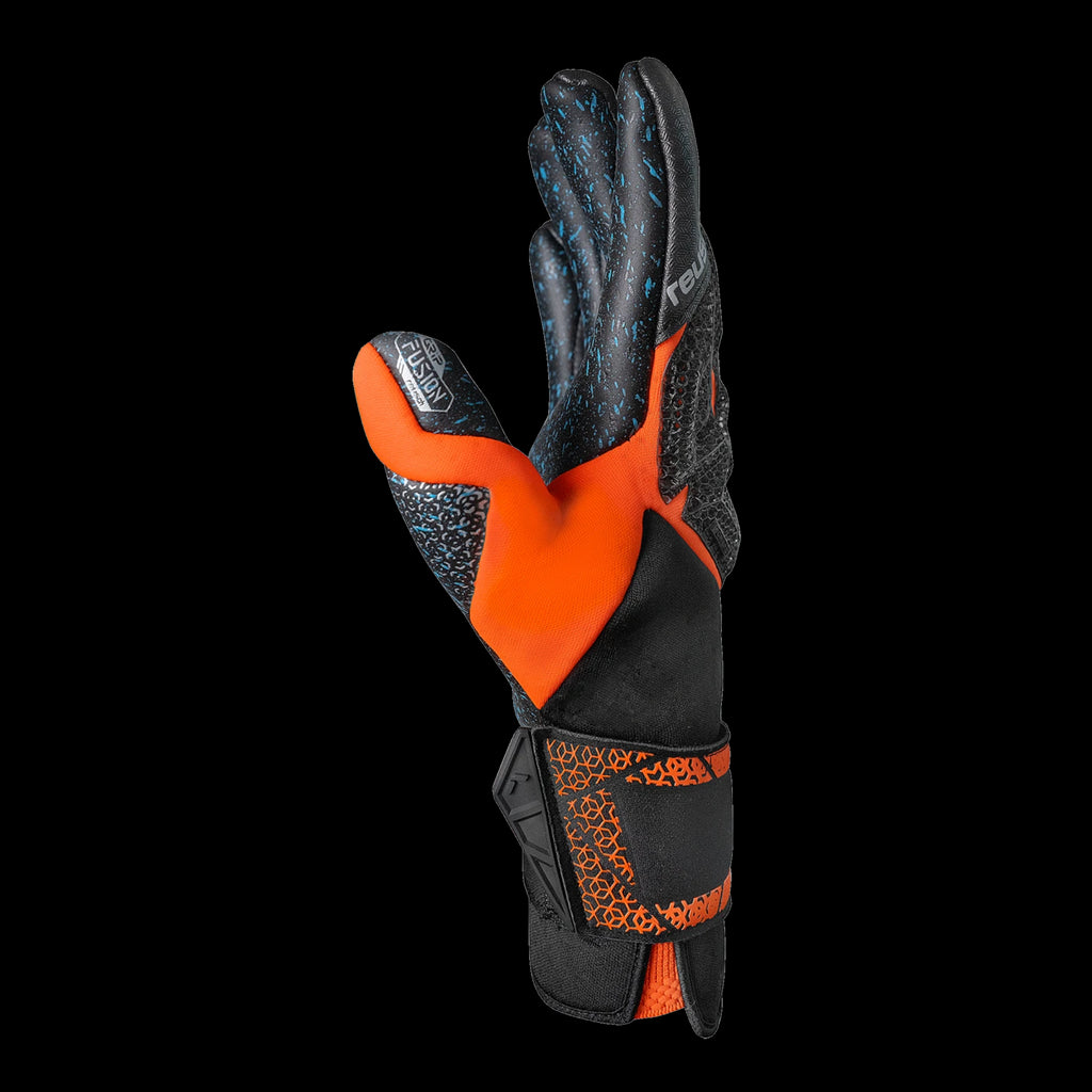 ATTRAKT FUSION CARBON