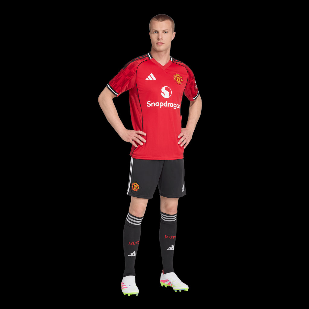 SHORT MANCHESTER UNITED HOME 2025/26