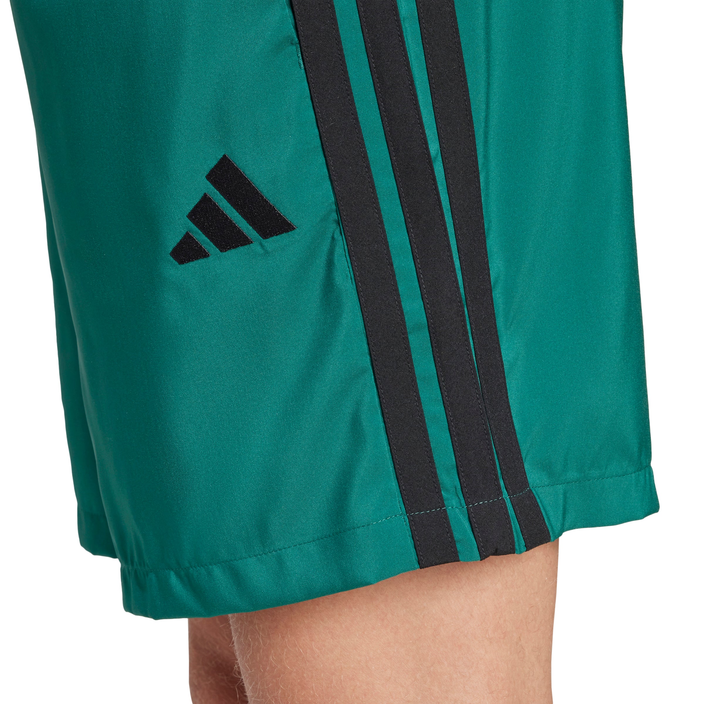 SHORT 3S M