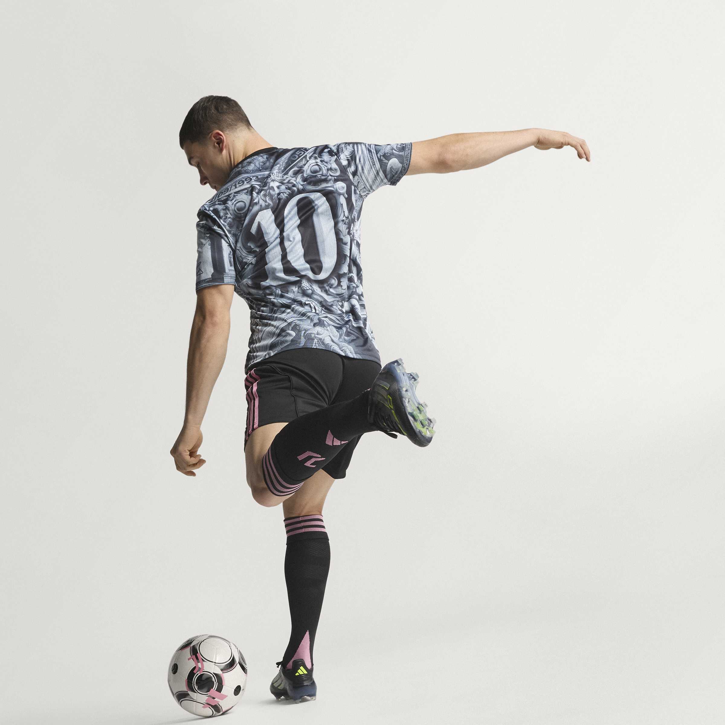 MAGLIA PRE MATCH JUVENTUS 25/26