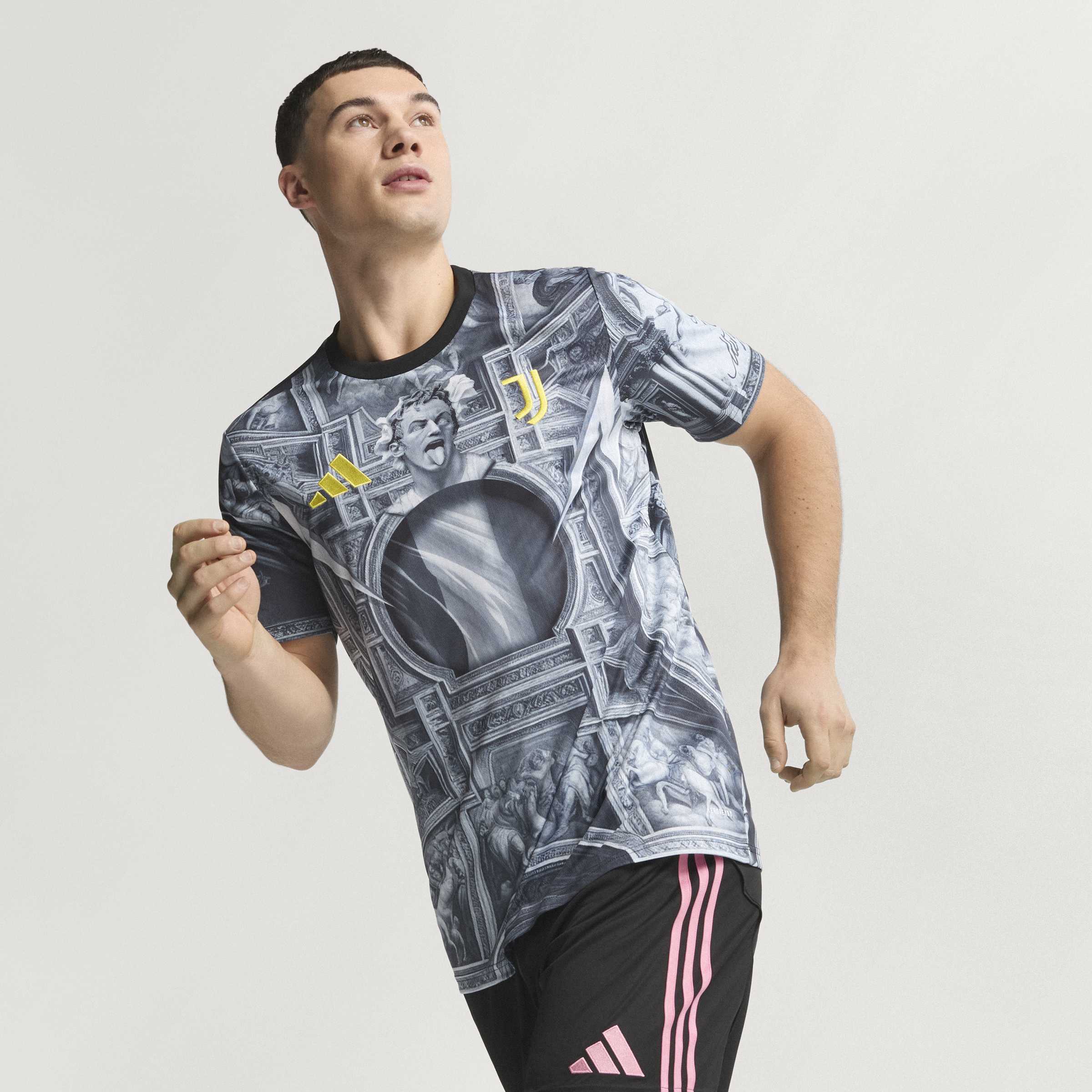 MAGLIA PRE MATCH JUVENTUS 25/26