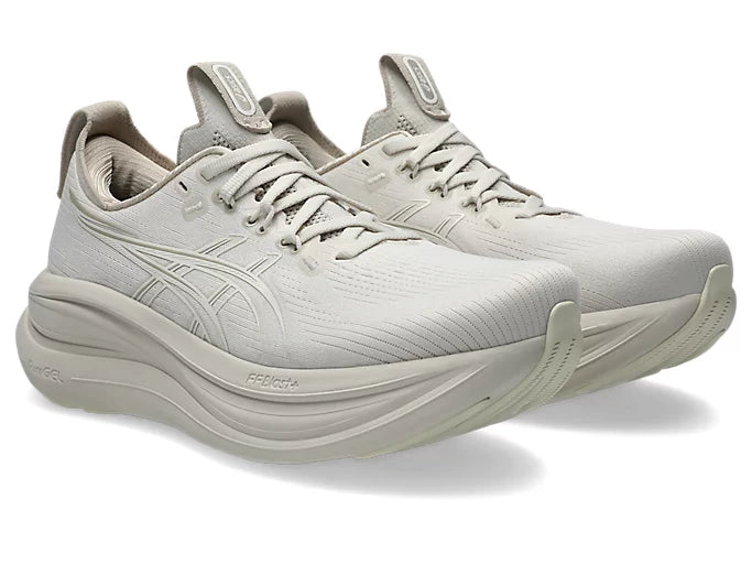 GEL NIMBUS 28 W