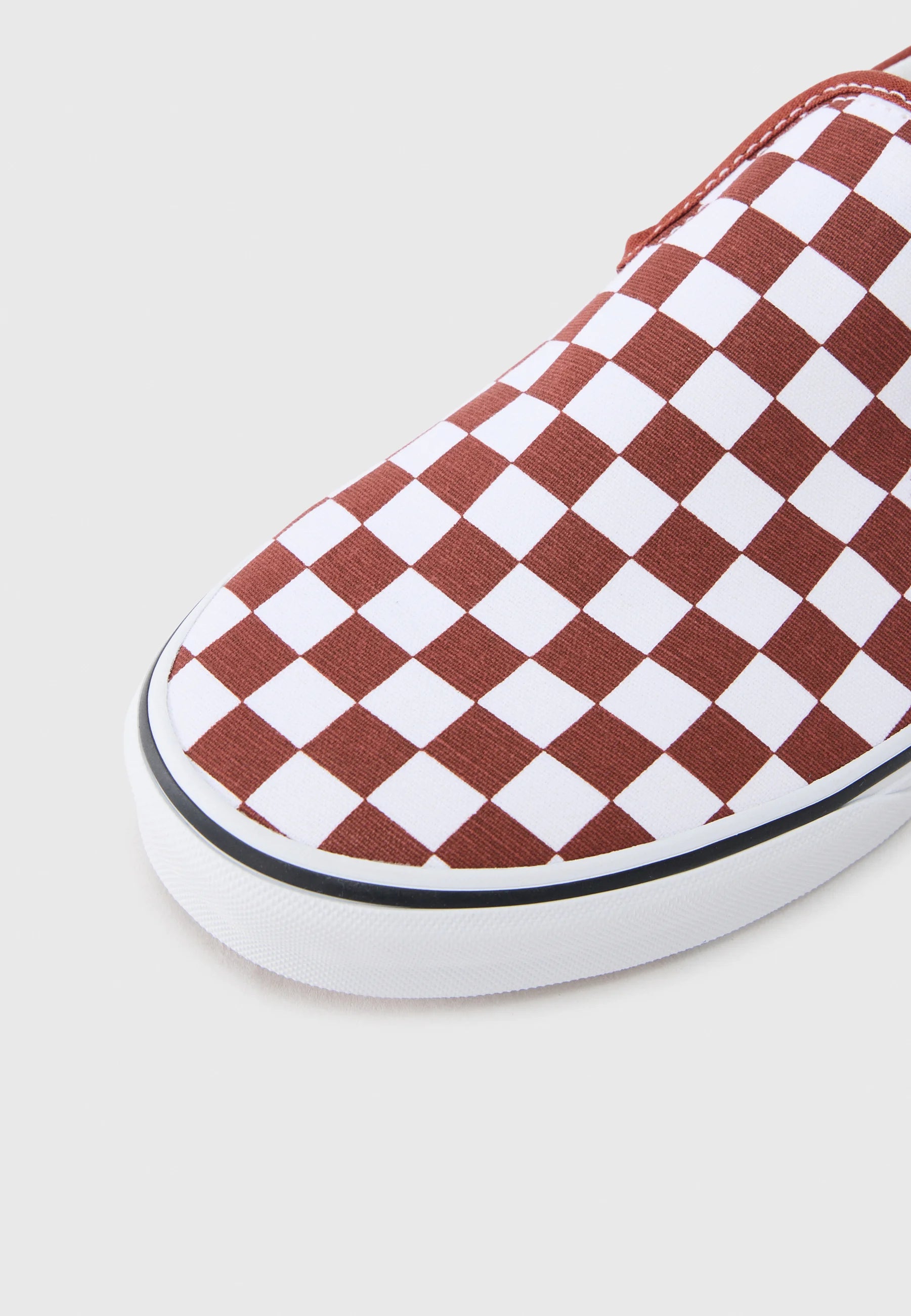CLASSIC SLIP-ON