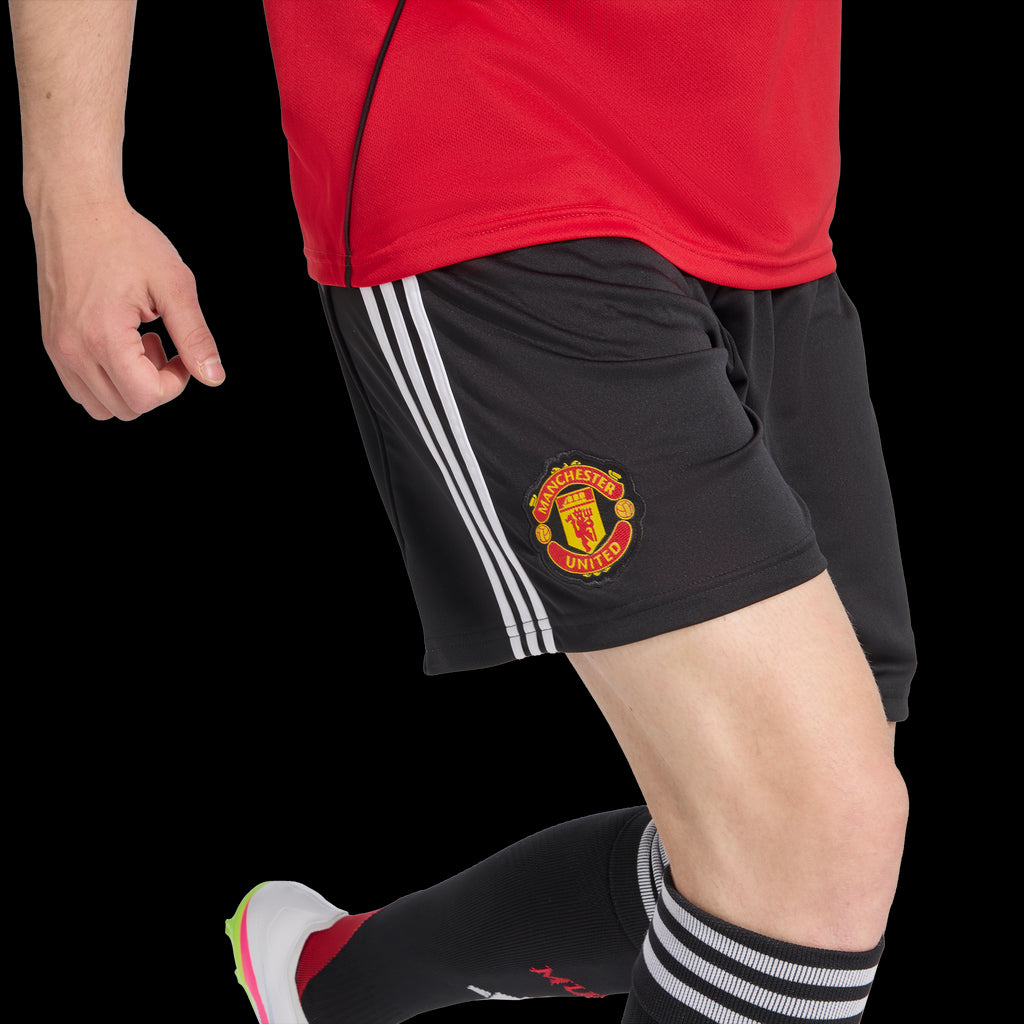 SHORT MANCHESTER UNITED HOME 2025/26