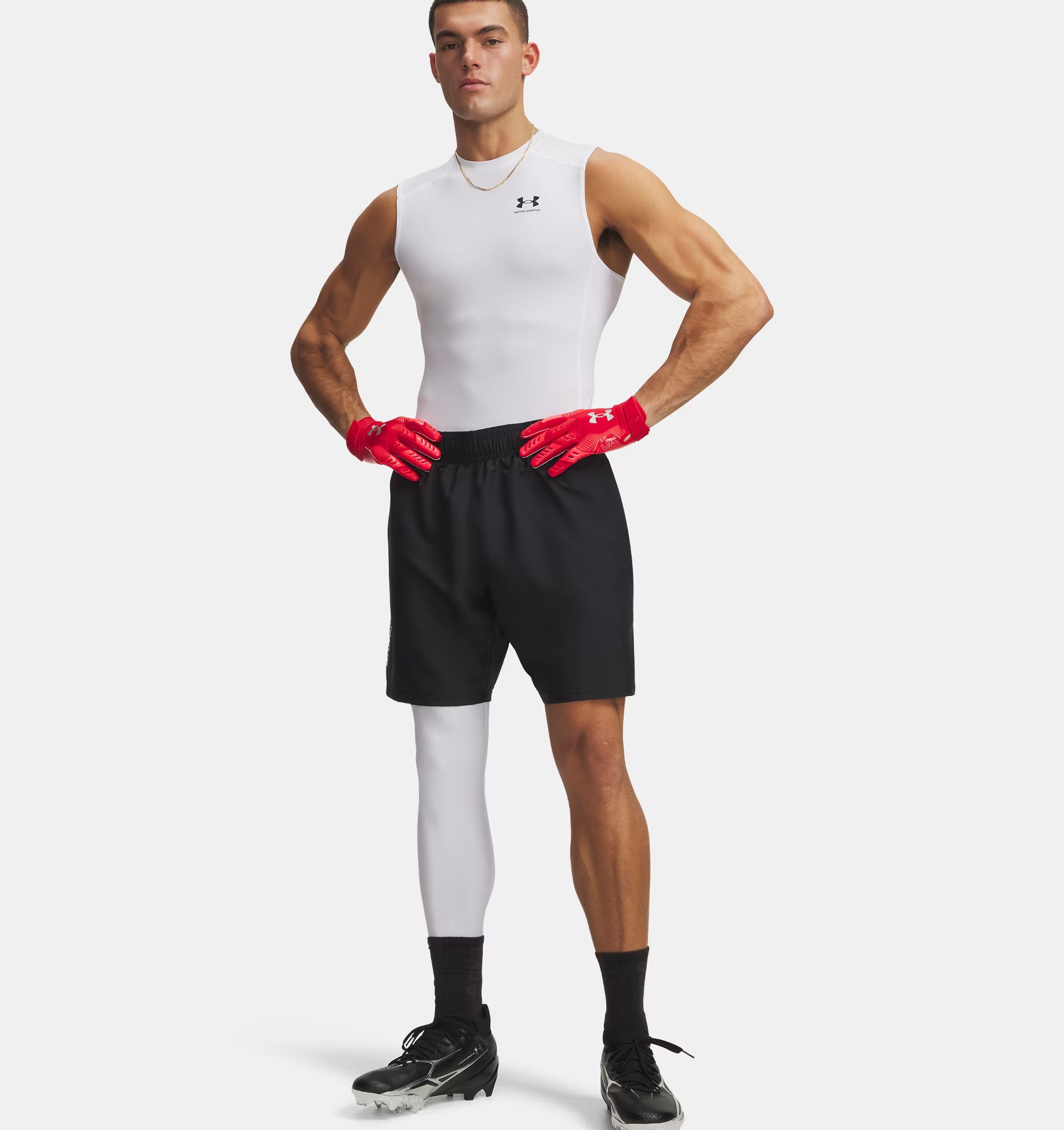 SHORT UA TECH M
