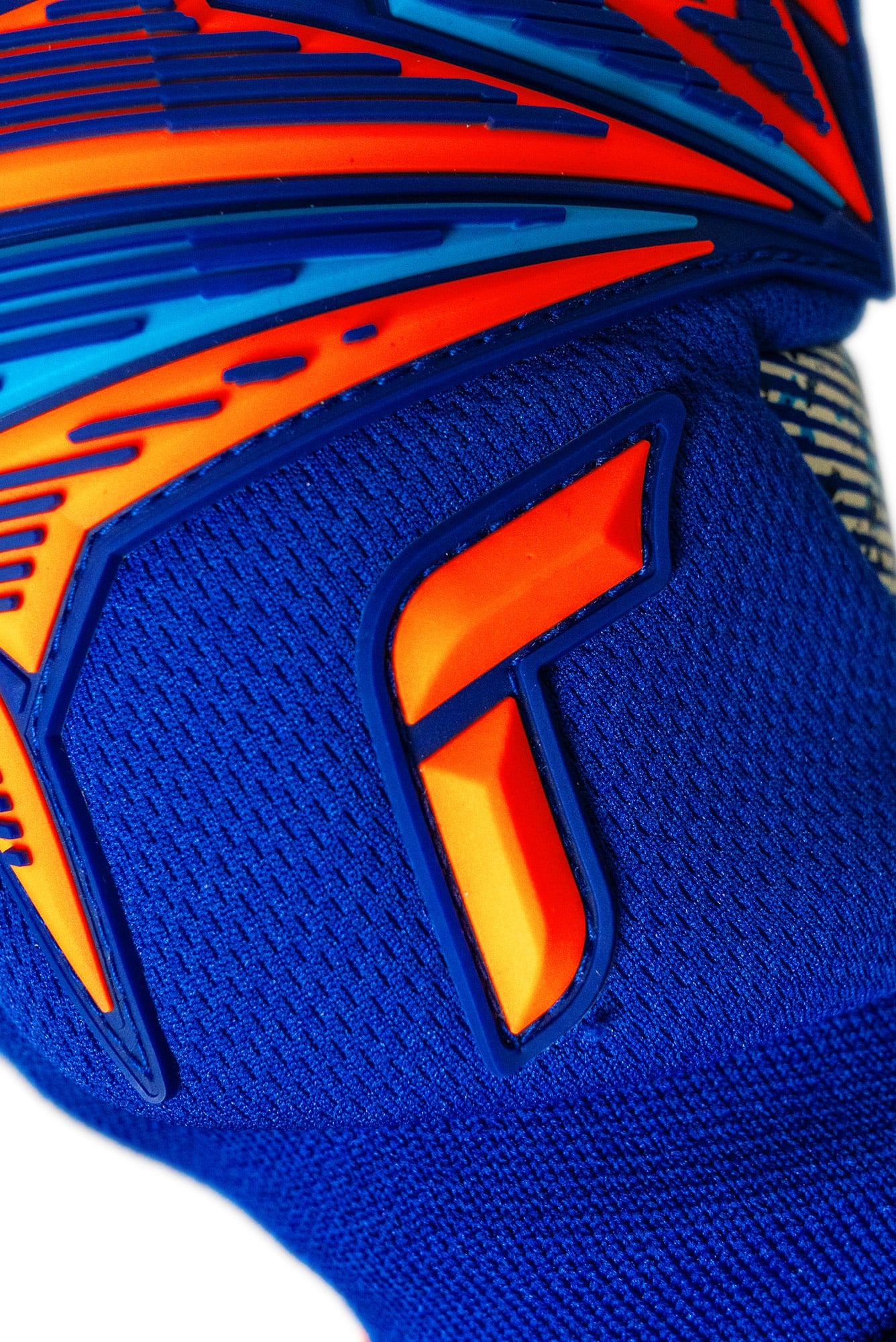 GUANTI ATTRAKT FREEGEL FUSION GOALIATOR