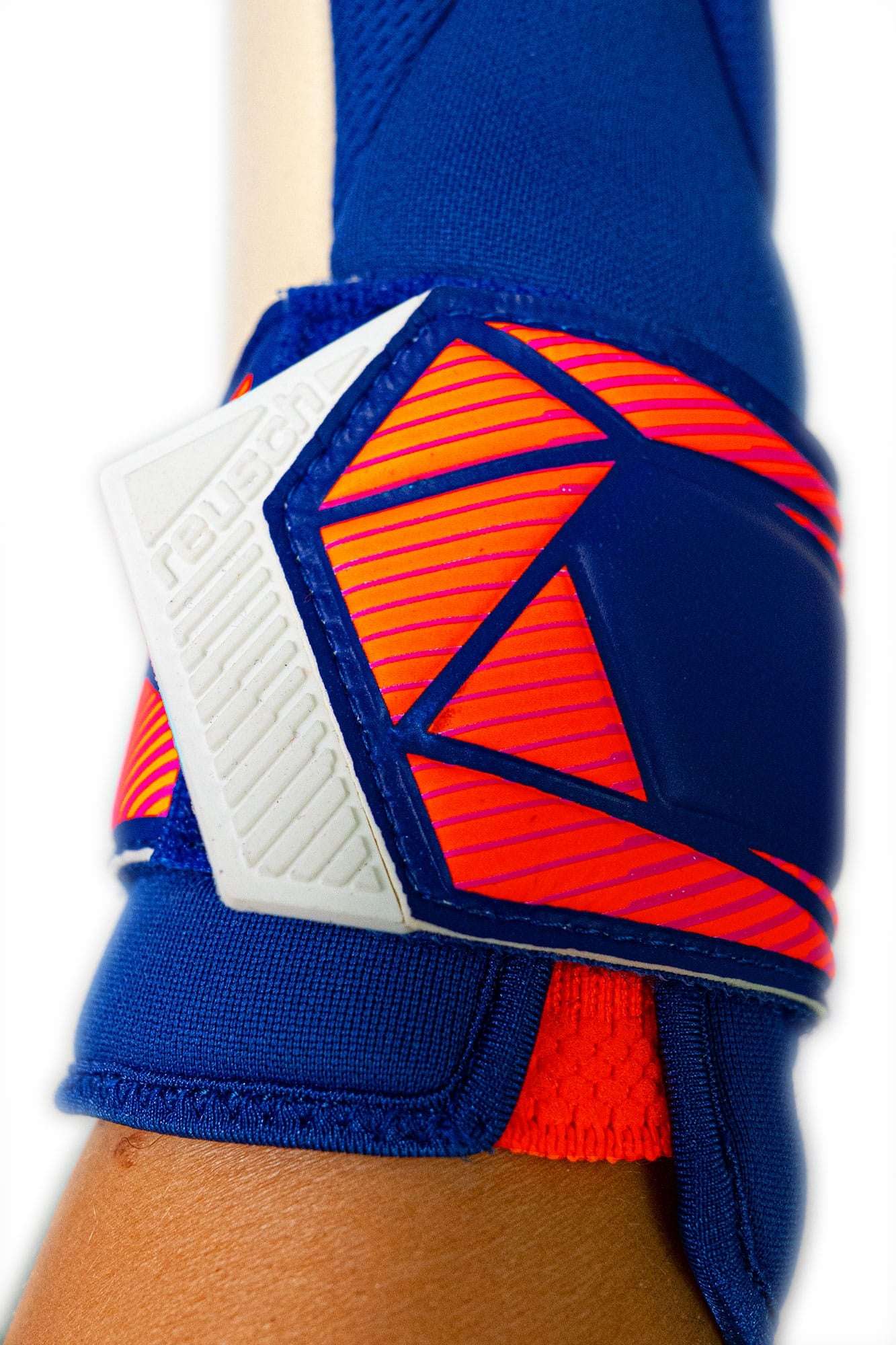 ATTRAKT GOLD X GUARDIAN